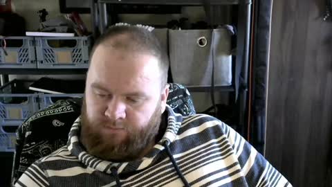 Snapshot of irishdaddy24 chatting on 12-22-24, 01:00 twitter theirishman205 online show from 12-22-24, 01:00