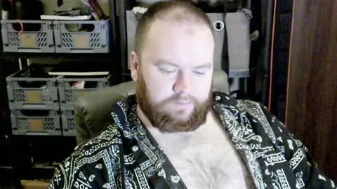 Snapshot of irishdaddy24 chatting on 12-23-24, 08:22 twitter theirishman205 online show from 12-23-24, 08:22