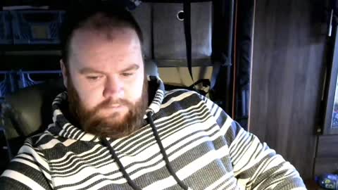 Snapshot of irishdaddy24 chatting on 01-07-25, 12:52 twitter theirishman205 online show from 01-07-25, 12:52