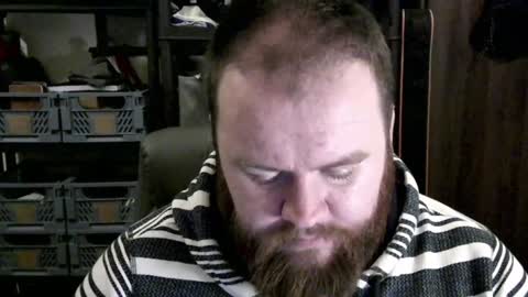 Snapshot of irishdaddy24 chatting on 01-09-25, 09:26 twitter theirishman205 online show from 01-09-25, 09:26