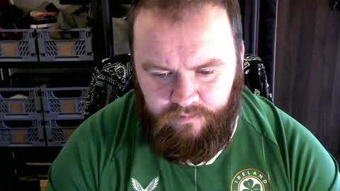 Snapshot of irishdaddy24 chatting on 01-24-25, 03:13 twitter theirishman205 online show from 01-24-25, 03:13