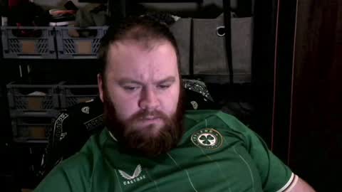 Snapshot of irishdaddy24 chatting on 01-24-25, 06:25 twitter theirishman205 online show from 01-24-25, 06:25