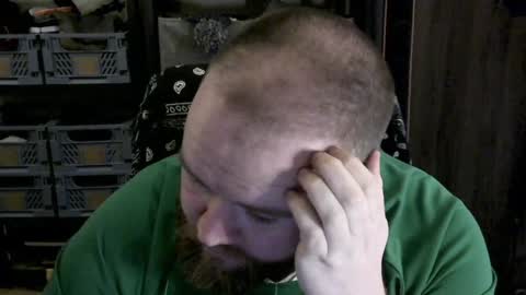 Snapshot of irishdaddy24 chatting on 02-01-25, 03:39 twitter theirishman205 online show from 02-01-25, 03:39