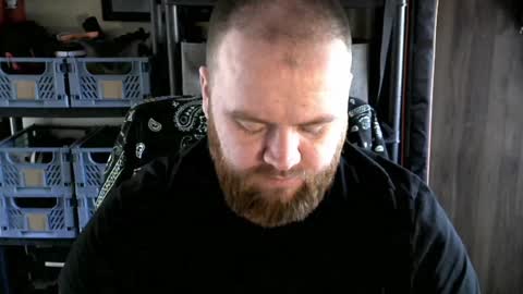 Snapshot of irishdaddy24 chatting on 02-02-25, 01:19 twitter theirishman205 online show from 02-02-25, 01:19