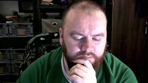 Snapshot of irishdaddy24 chatting on 02-03-25, 05:03 twitter theirishman205 online show from 02-03-25, 05:03