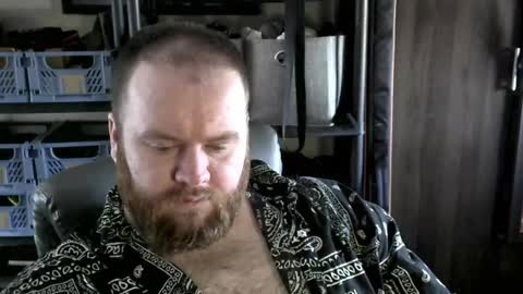 Snapshot of irishdaddy24 chatting on 02-22-25, 12:19 twitter theirishman205 online show from 02-22-25, 12:19