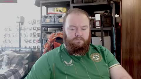 Snapshot of irishdaddy24 chatting on 09-13-25, 09:20 twitter theirishman205 online show from 09-13-25, 09:20