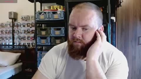 Snapshot of irishdaddy24 chatting on 09-27-25, 11:37 twitter theirishman205 online show from 09-27-25, 11:37