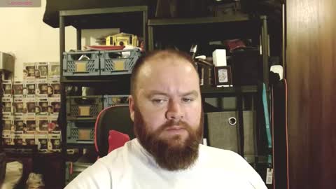 Snapshot of irishdaddy24 chatting on 10-02-25, 06:26 twitter theirishman205 online show from 10-02-25, 06:26