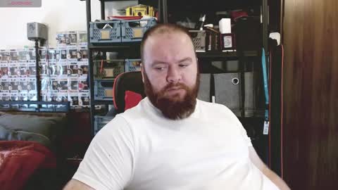 Snapshot of irishdaddy24 chatting on 10-04-25, 10:46 twitter theirishman205 online show from 10-04-25, 10:46