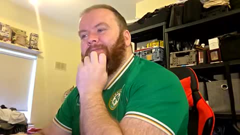 Snapshot of irishdaddy24 chatting on 10-13-25, 03:56 twitter theirishman205 online show from 10-13-25, 03:56