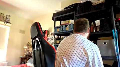 Snapshot of irishdaddy24 chatting on 10-31-25, 01:56 twitter theirishman205 online show from 10-31-25, 01:56