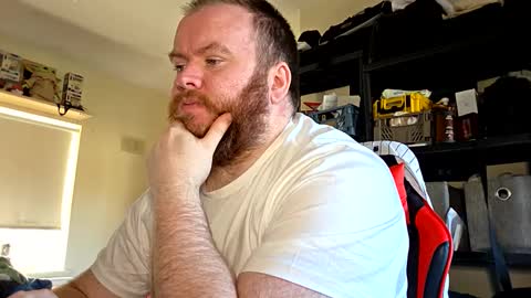 Snapshot of irishdaddy24 chatting on 12-15-25, 02:43 twitter theirishman205 online show from 12-15-25, 02:43