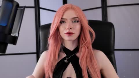 Miss Iris Fansly Miss Iris new inst.  online show from 02-27-25, 11:10