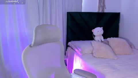 Snapshot of irismoira chatting on 07-25-26, 02:47 Iris Moira online show from 07-25-26, 02:47
