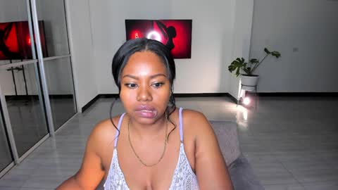 Snapshot of irismoon777 chatting on 04-05-26, 08:00 Rose online show from 04-05-26, 08:00