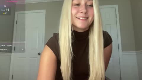 Irispink1 online show from 10-29-25, 08:32