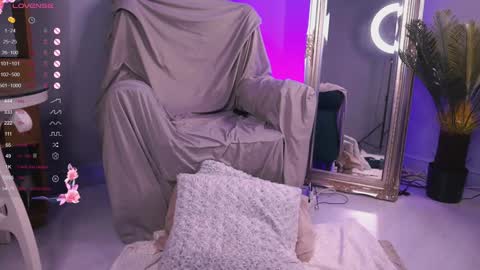 Maria online show from 12-15-24, 08:52