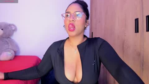 iris online show from 04-23-26, 01:02