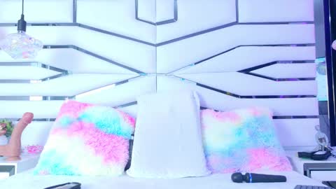 Iris online show from 03-03-25, 11:22