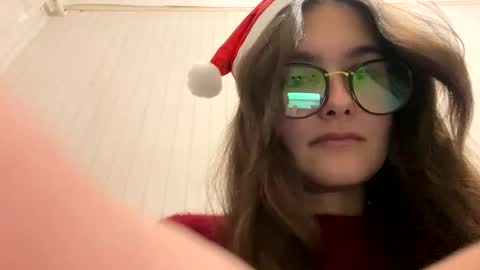 irisss31 online show from 12-14-24, 05:03