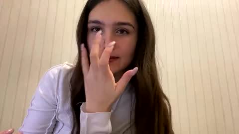 irisss31 online show from 01-10-25, 06:17