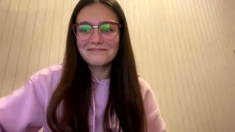 irisss31 online show from 01-15-25, 07:01