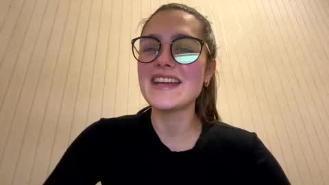 irisss31 online show from 01-16-25, 07:31