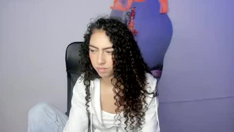 Snapshot of irix_moon chatting on 10-18-25, 03:42 irix_moon online show from 10-18-25, 03:42