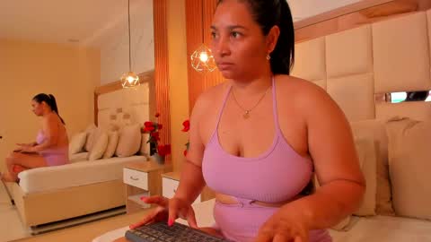 Snapshot of irlys_naia chatting on 05-16-26, 07:34 Irlys Naia online show from 05-16-26, 07:34