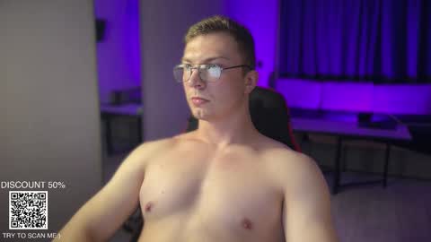 Snapshot of iron__chapman chatting on 11-06-25, 06:53 Iron online show from 11-06-25, 06:53