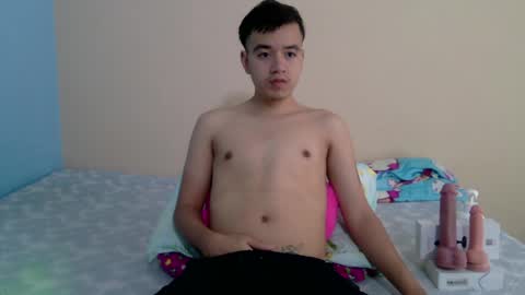 Snapshot of irondante01 chatting on 05-22-26, 12:11 irondante01 online show from 05-22-26, 12:11
