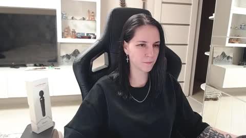 Irwi Tomboy online show from 01-29-25, 09:07