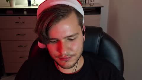 Jess online show from 12-19-24, 05:07