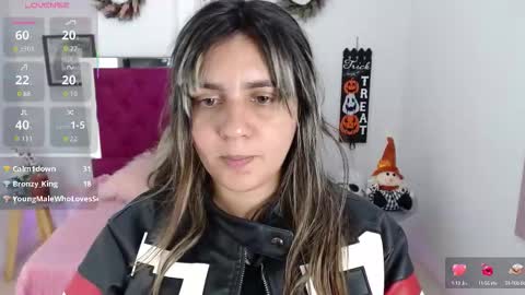 Snapshot of isa418138 chatting on 10-14-25, 09:15 isa418138 online show from 10-14-25, 09:15