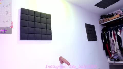 Snapshot of isa_belly_ chatting on 02-14-25, 08:10 Isabella online show from 02-14-25, 08:10