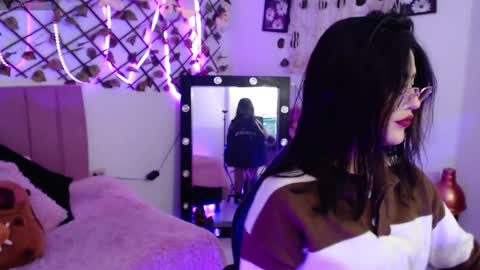 isabela online show from 10-10-25, 03:38