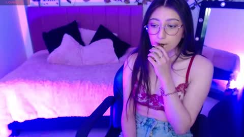 isabela online show from 10-10-25, 03:44