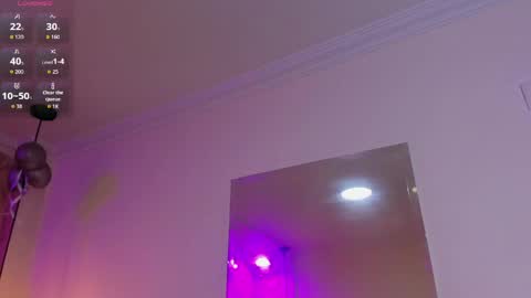 Snapshot of isa_doux chatting on 05-02-26, 02:27 Isa online show from 05-02-26, 02:27
