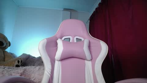 Isabella  online show from 09-11-25, 10:48