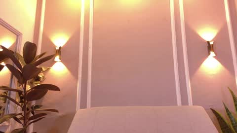 Isabella online show from 04-06-26, 12:17