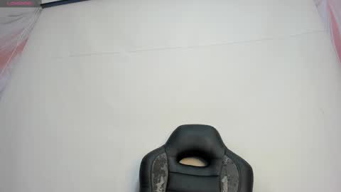    online show from 02-09-25, 08:22