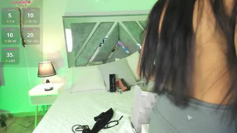 Snapshot of isa_rouse__ chatting on 11-26-25, 02:56 ISA ROUSE online show from 11-26-25, 02:56