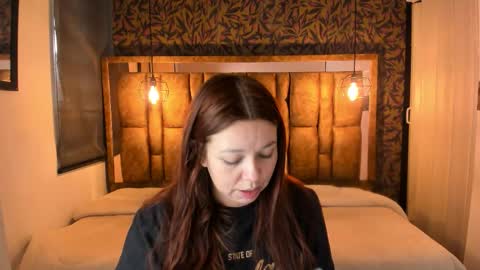  I S A  online show from 12-22-25, 12:02