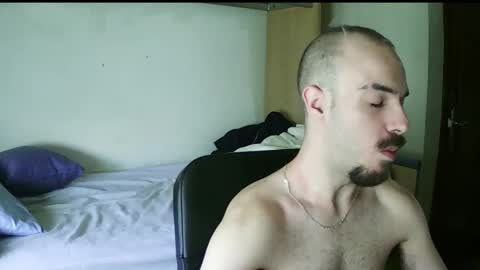 Isaac99c online show from 10-04-25, 02:15