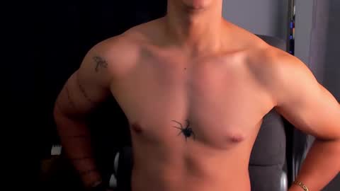 isaac_cryston online show from 03-04-25, 08:16