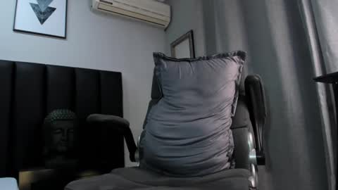 isaac_cryston online show from 03-07-25, 11:49