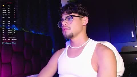 Isaac Saenz. online show from 12-19-24, 02:56