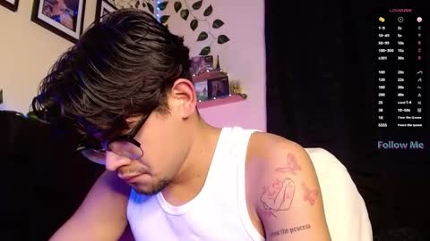 Isaac Saenz. online show from 02-17-25, 11:31