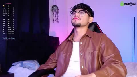 Isaac Saenz. online show from 10-12-25, 11:15